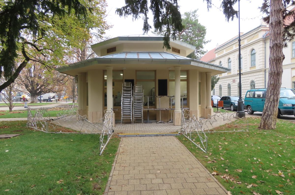 kossuth Kifli Kávézó