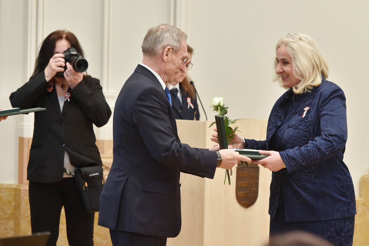 Állami kitüntetésben részesült, vásárhelyi, Bálint Gabriella