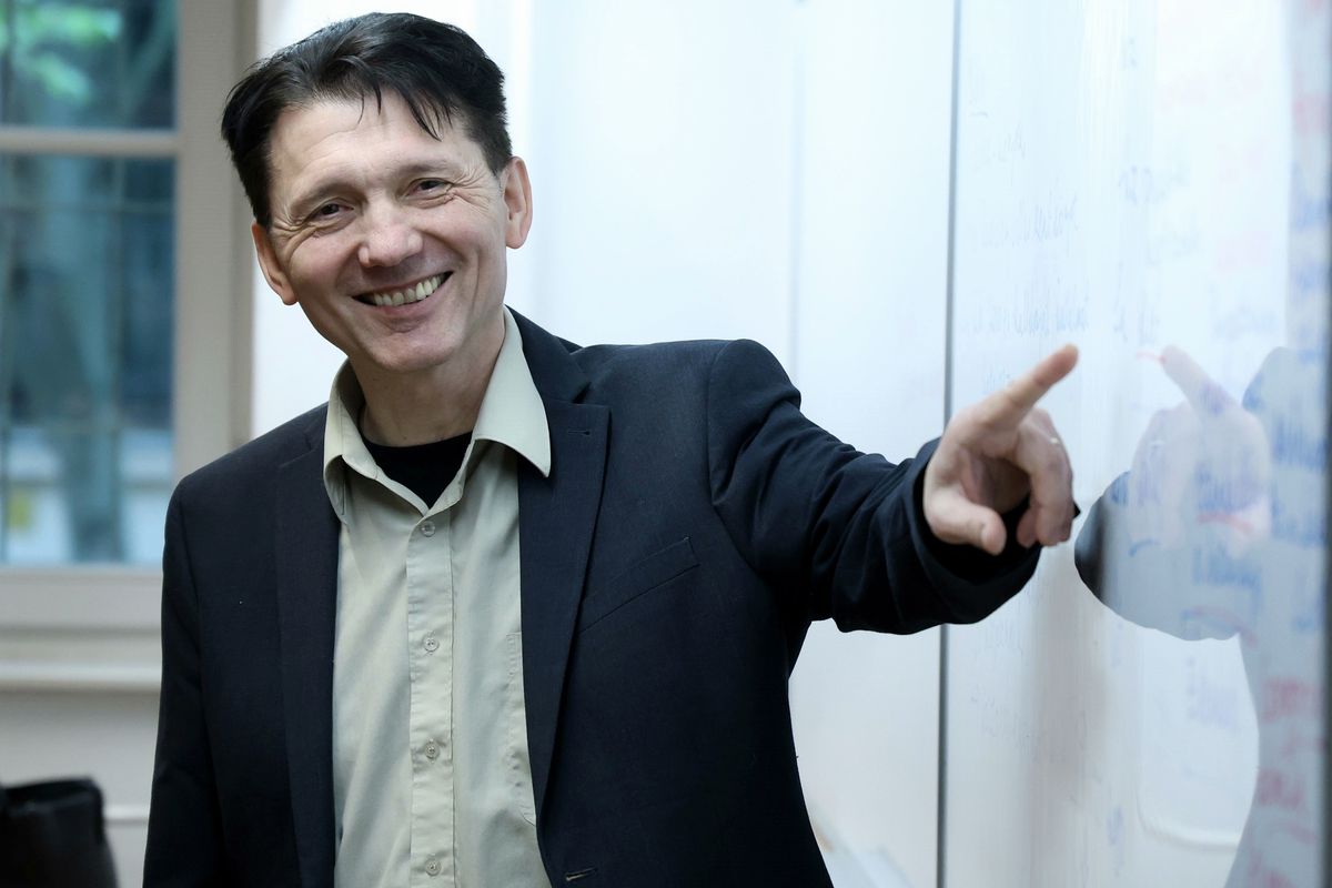 legmenőbb tanár, Gyuricza Zsolt, Vasvári