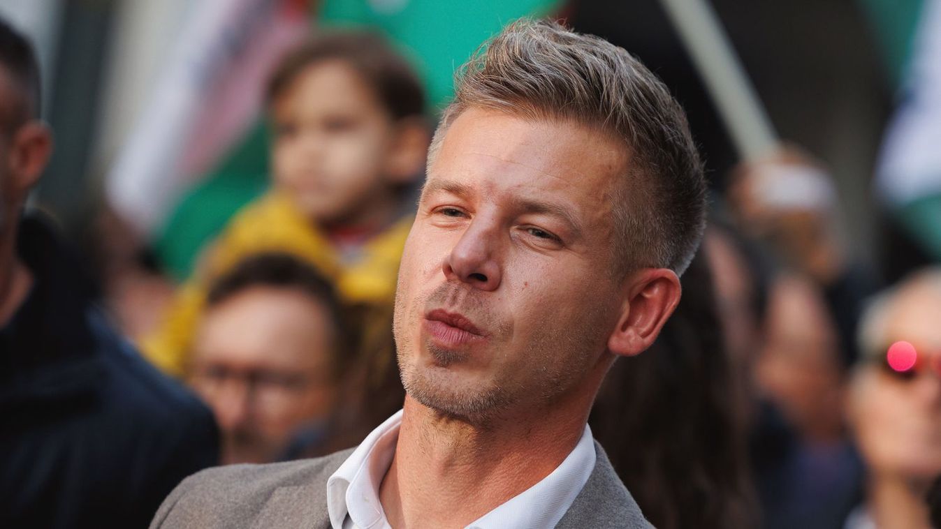 Magyar Péter önfényezésre használta Ferenc pápa utolsó útját