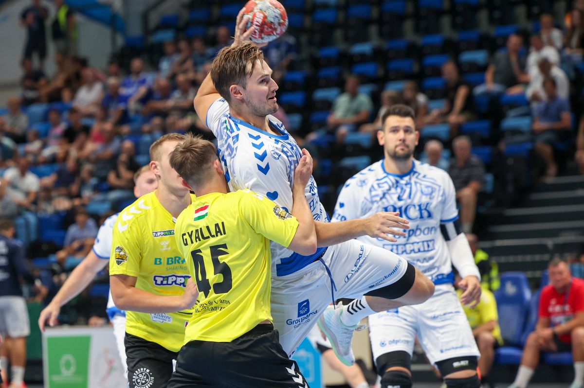 Pick Szeged, Gyöngyös
