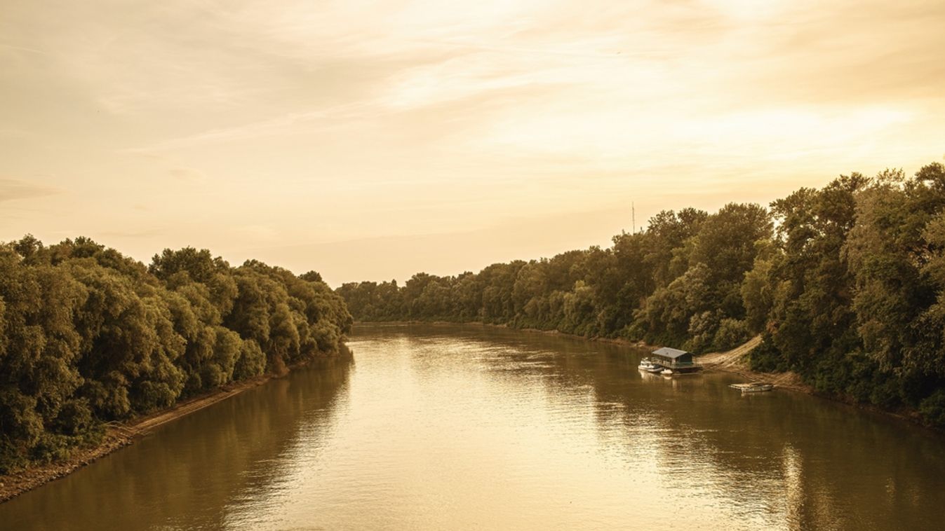 Holttestet találtak a Tiszában, egy pulóver segítheti az azonosítást