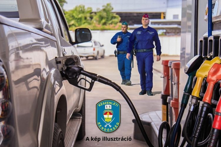 A hamis rendszám használata miatt indult eljárás a belga sofőr ellen az M43-as autópályán.