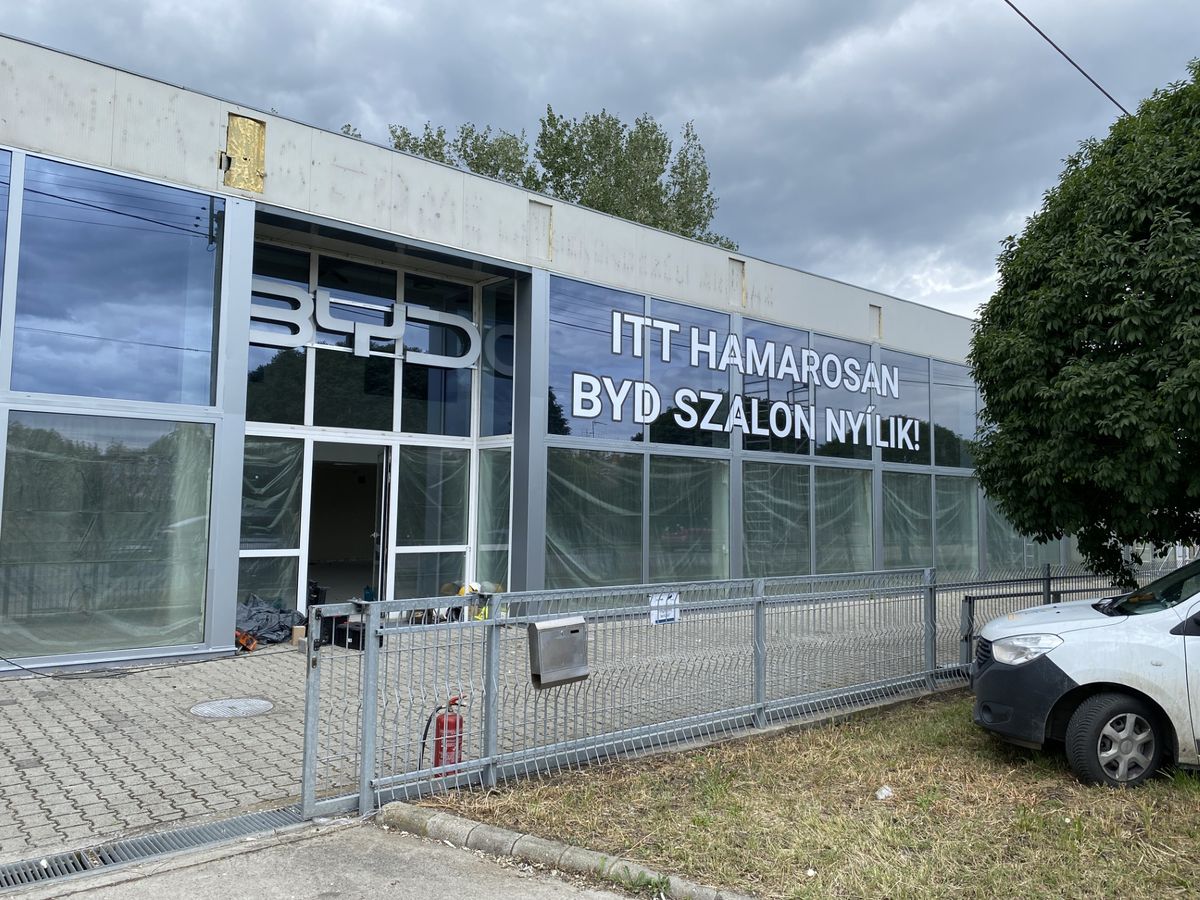 BYD, autószalon