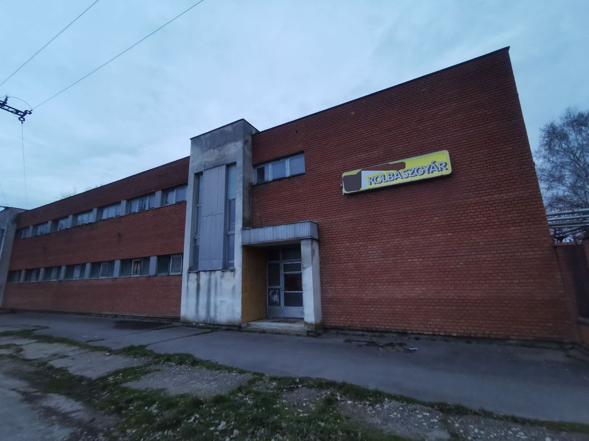 Elhagyatott kolbászgyár
