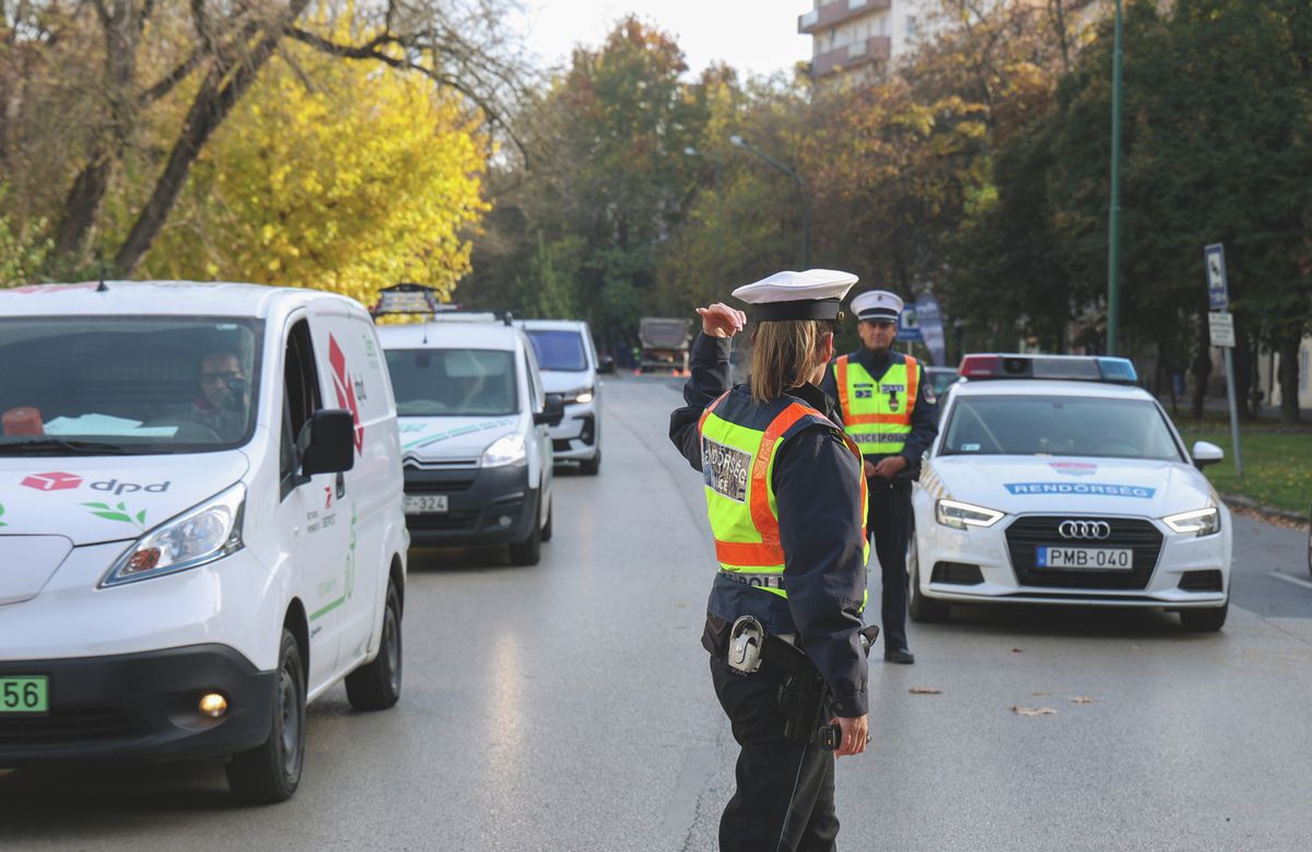 A rendőrség tisztázta a legfontosabb kérdéseket az elektromos rollerekről: mikor, hol, hogyan lehet használni, és miért nő meredeken a balesetek száma.