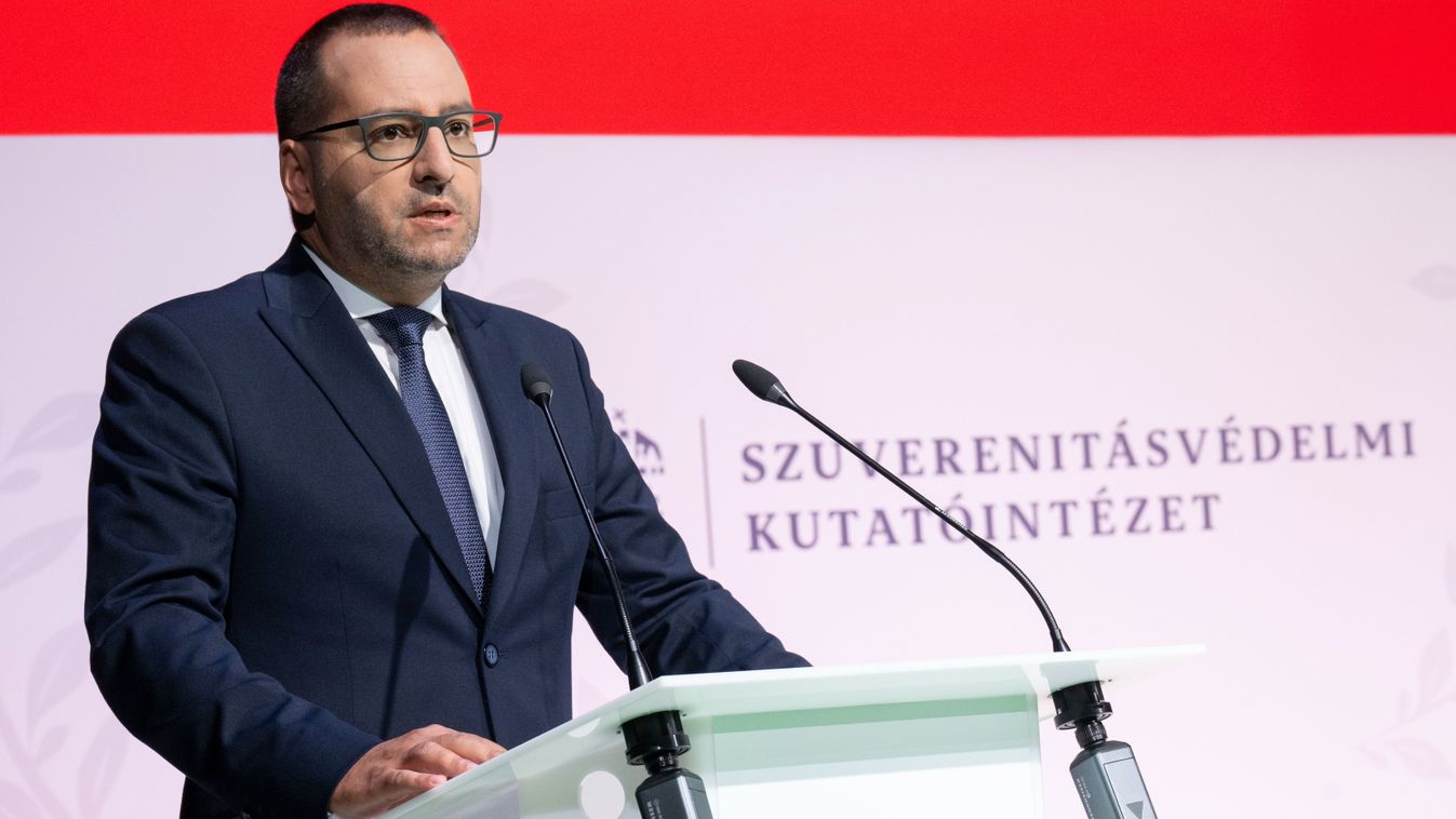 Lánczi Tamás: a nemzeti szuverenitás támadás alatt áll