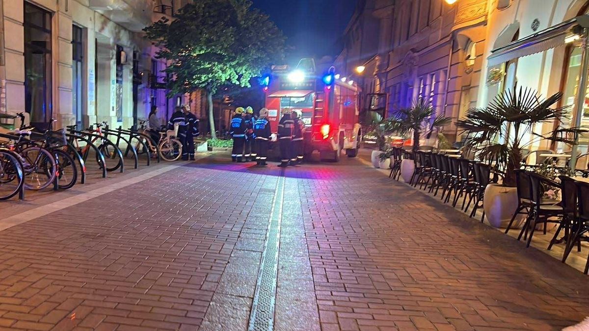 Lángokba borult egy lakás Szeged belvárosában