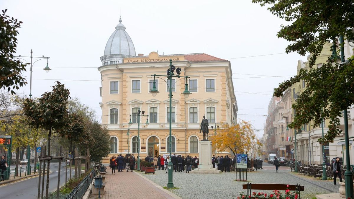 Elindult a pótfelvételi eljárás, a jogi karon már csak önköltségesre lehet jelentkezni.
