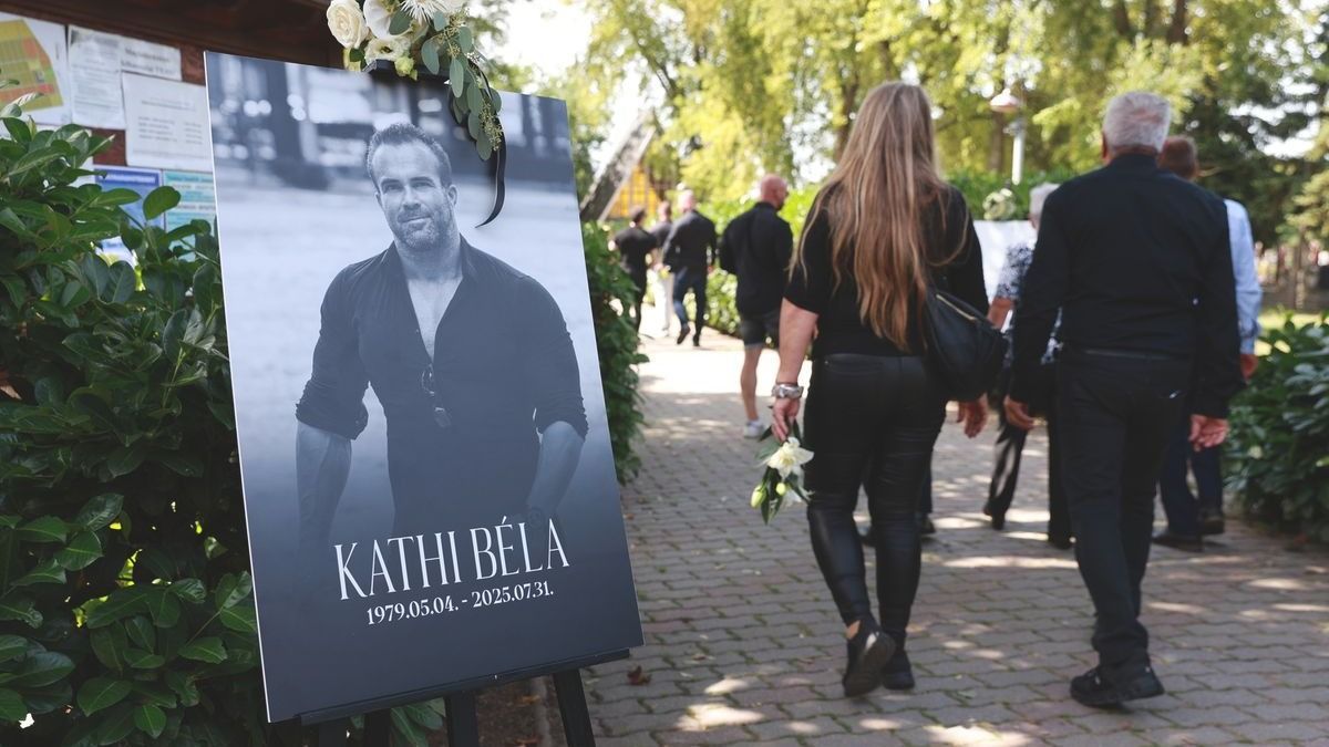 Elbúcsúztatták Kathi Bélát szülővárosában, százak rótták le kegyeletüket