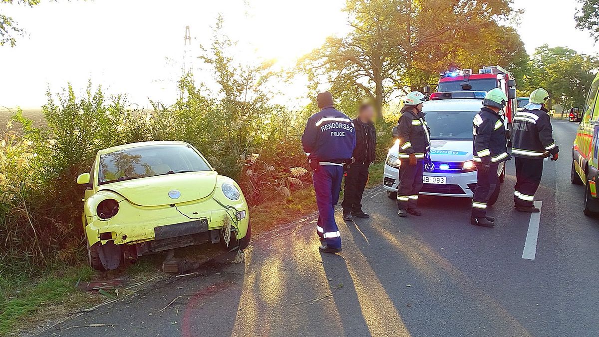 Elvesztette az irányítást, majd az árokba hajtott – fotókon a hódmezővásárhelyi baleset