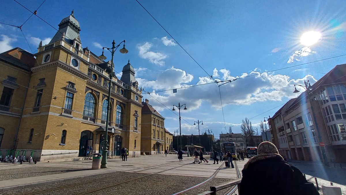 Kabát kell reggel, de délután már elteheted, őszi fordulat Szegeden