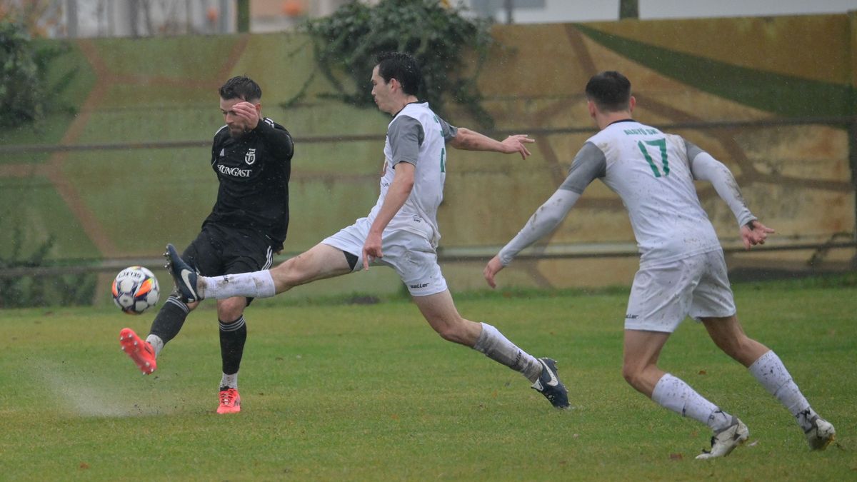 Növelte előnyét a Sándorfalva, tizenegy gólig meg sem állt a Dorozsma