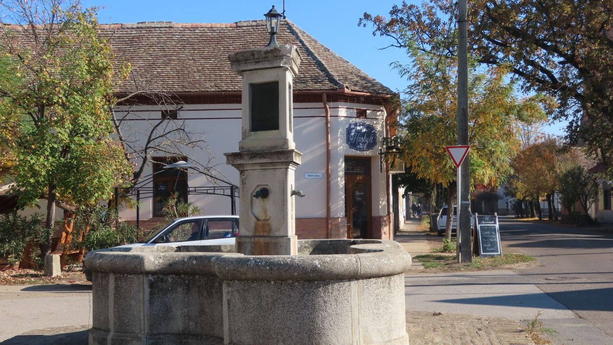 Helyrehozzák a villám sújtotta Császtvay-kutat – így fog kinézni