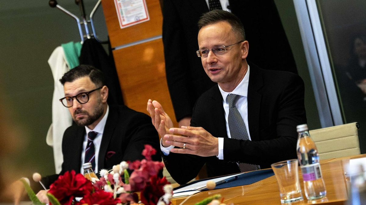 Szijjártó Péter: a magyar és a szlovén kormány újabb forrásokat biztosít a határ menti fejlesztésekre