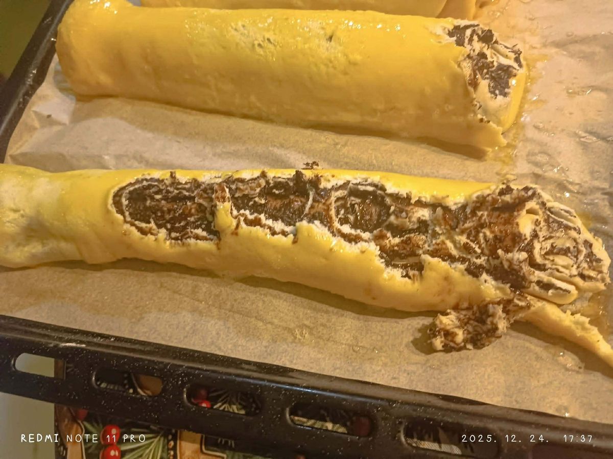 A sándorfalvi bejgliharapó rejtélye foglalkoztatja a helyieket, ami nem is csoda, nézzék milyen csúnyán elbánt ezzel a mákos bejglivel!