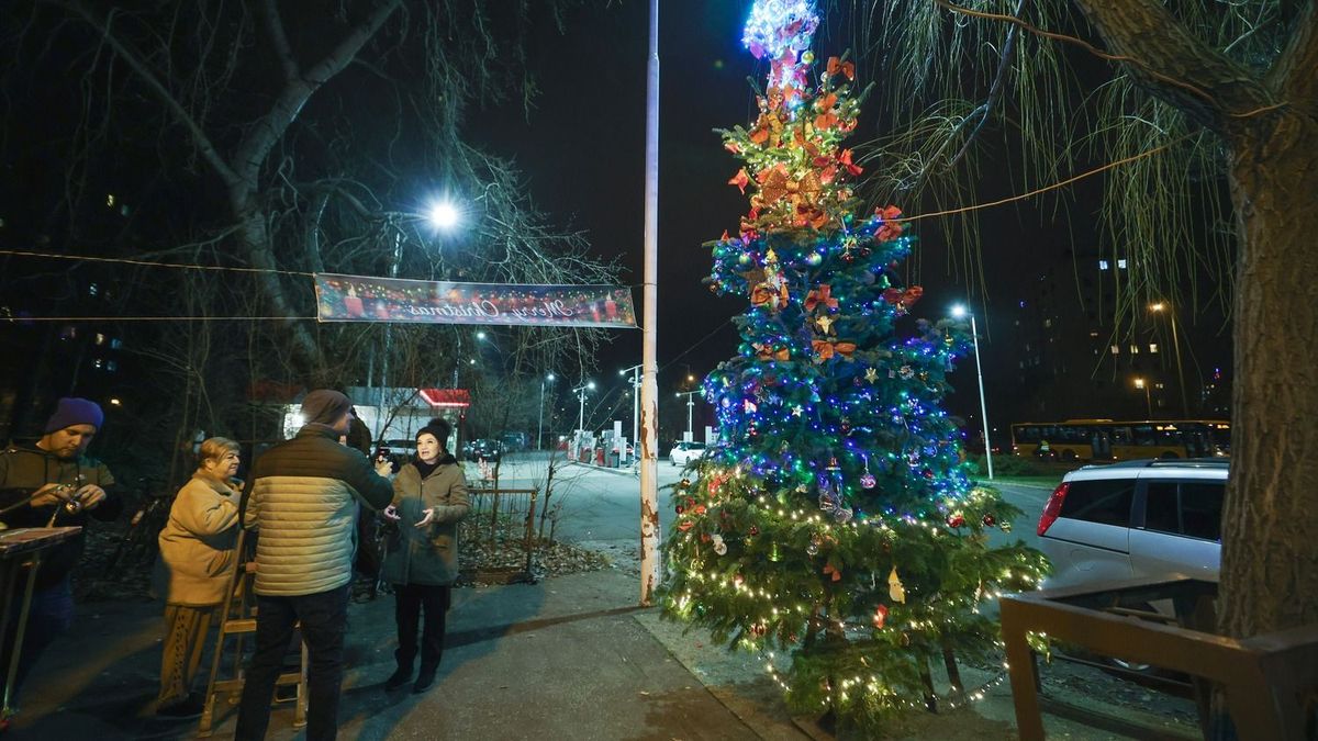Megdöbbentő látvány fogadta a vendégeket ennél a kocsmánál: kígyó és egér is volt a csomagtartóban