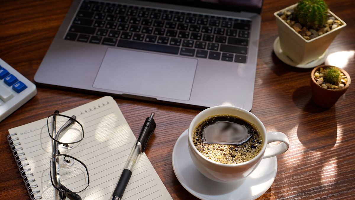 Friss hírek, aktuális időjárás és közlekedési tippek reggelre