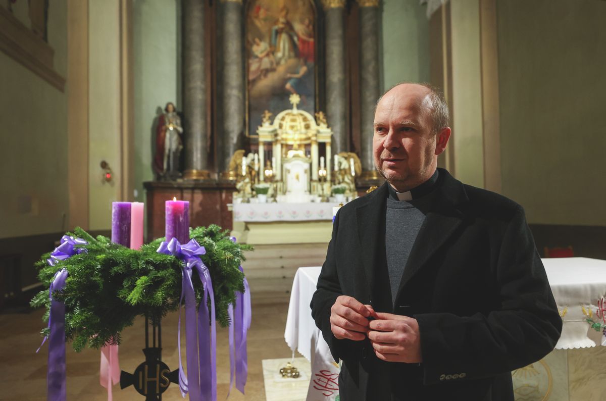 Serfőző Levente plébános, akihez érkezik a pápa nagykövete