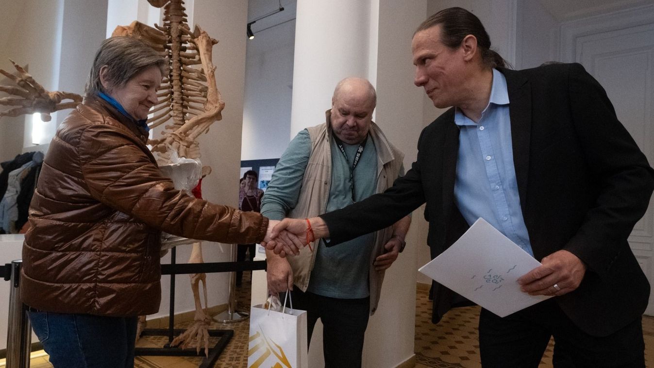 Szegeden: megvan a 100 ezredik látogató, messziről jött a rekorddöntő...