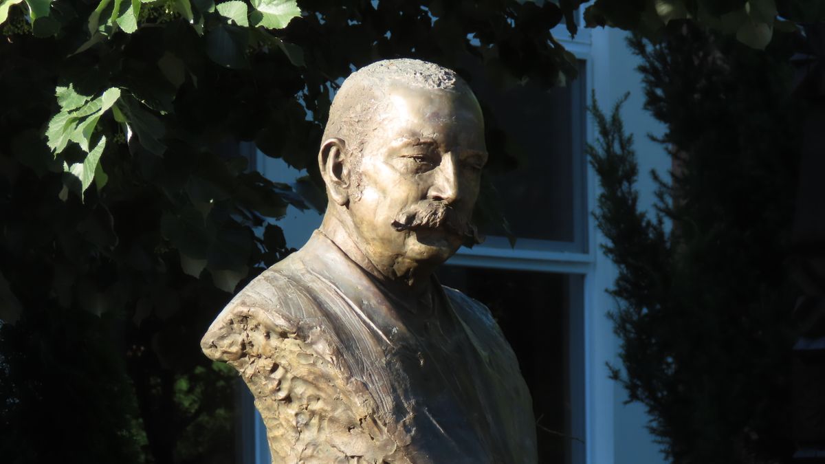 Különleges évforduló Székkutason: emlékeznek az iskola névadójára