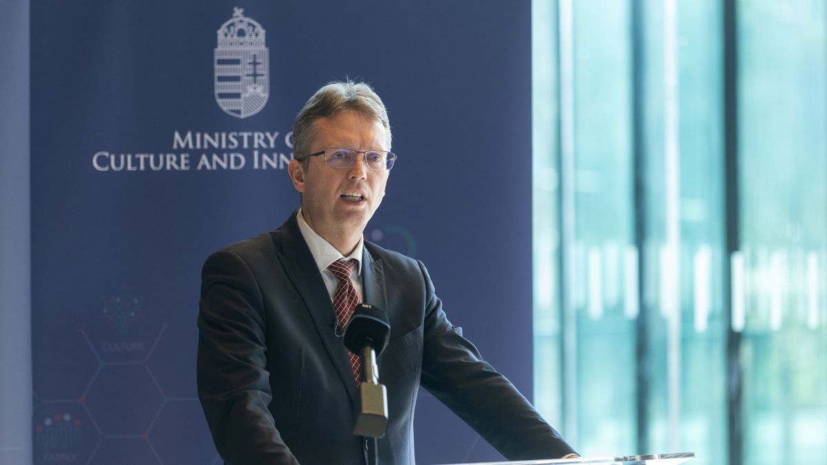 Hankó Balázs: Nem most kezdődtek a kárpátaljai magyarok jogsérelmei