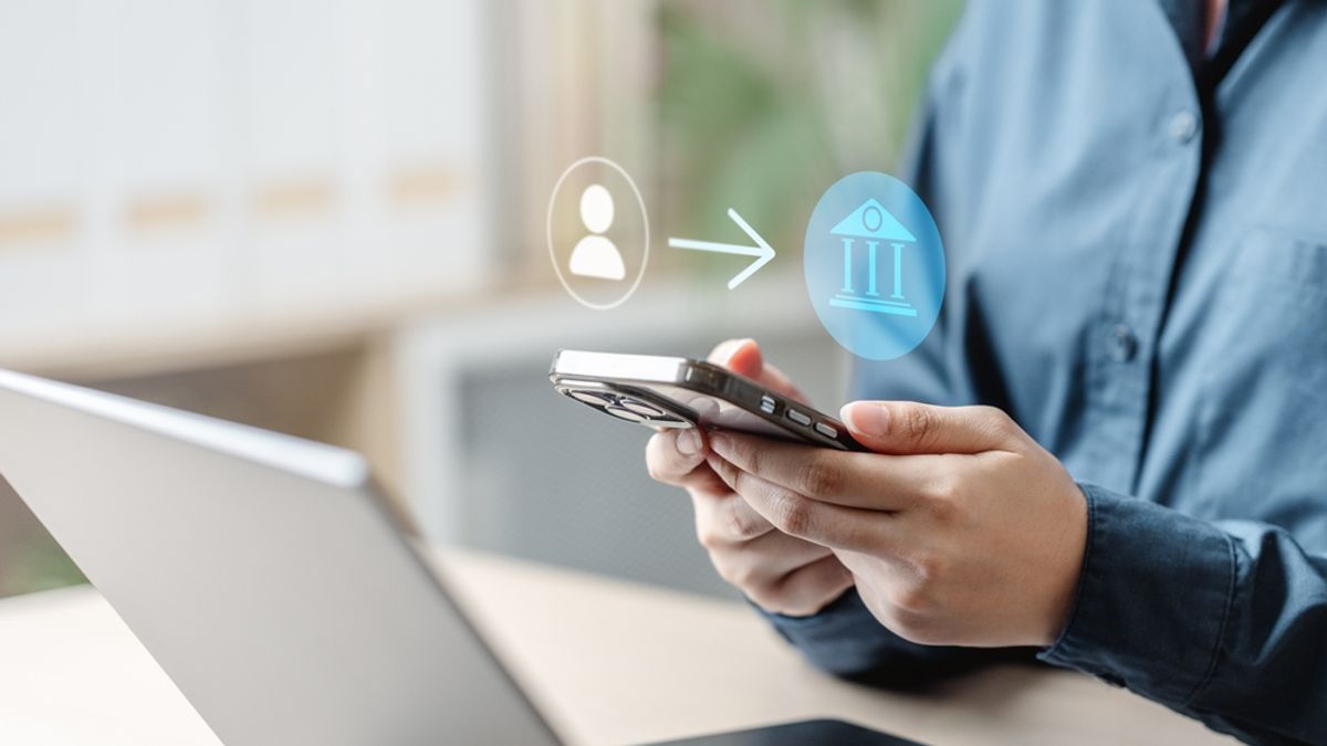 Leállások jönnek a bankoknál: ezek a szolgáltatások napokig akadozhatnak