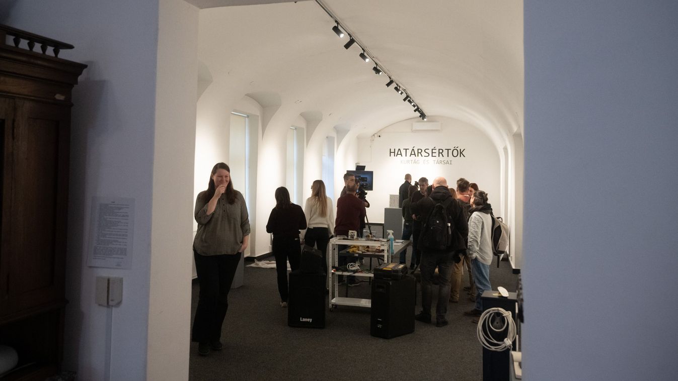 Szinte egyszerre mozdul meg Szeged: élő legendát ünnepel a város