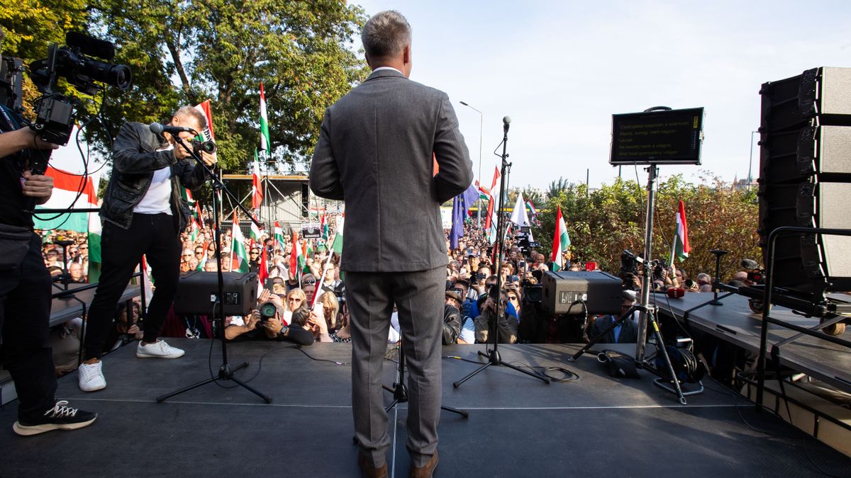 Mindenhol ukránokba botlani a Tisza Pártban (videó)