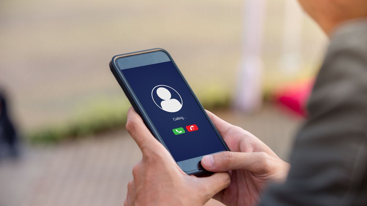 Vigyázat, csalók! Már a polgármester nevét is felhasználják