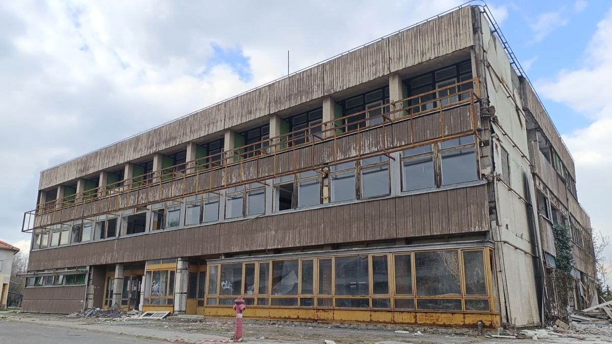 Üresen álló sálló és az eladó étterem sorsa – egyelőre ezek még kérdések