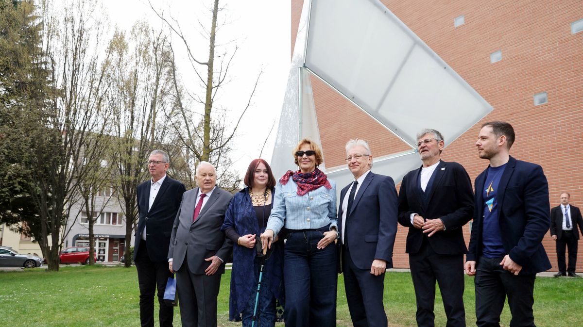 Beteljesedett a professzori jóslat: köztéri szobor lett a világhírű szegedi felfedezés