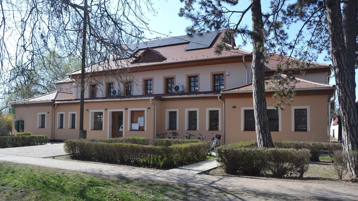 Megújult a balástyai művelődési ház, különleges műsorral készülnek a helyiek