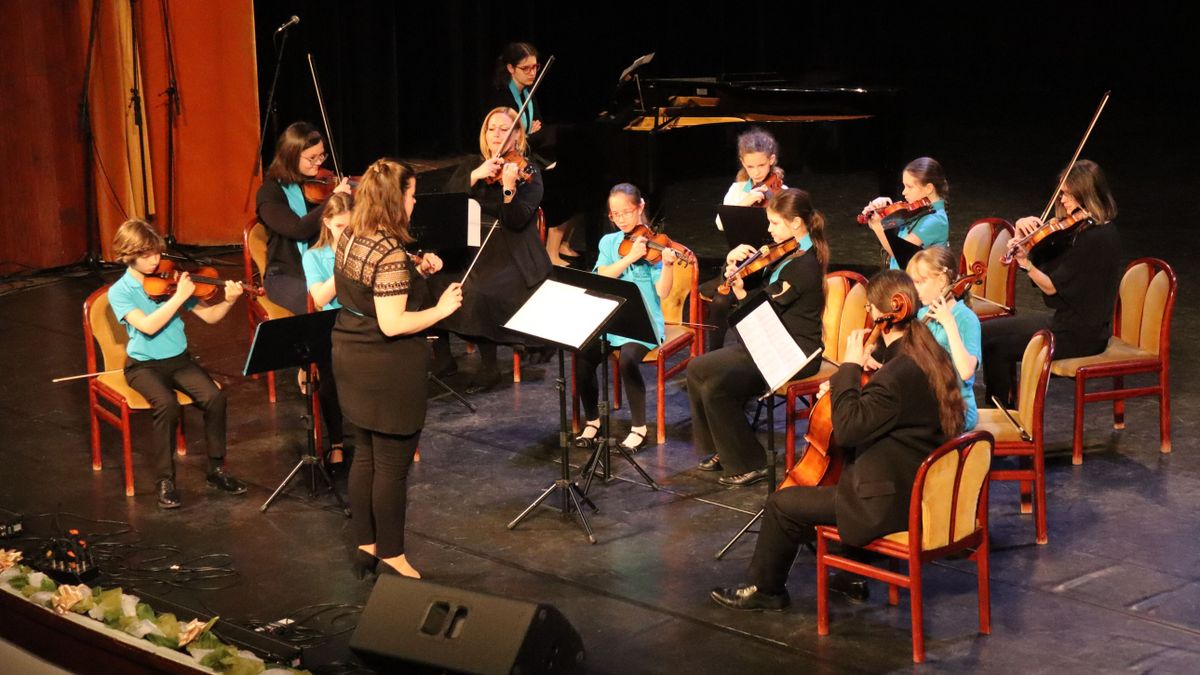 Ifjú vonósok találkoztak Makón, szerte a vármegyéből – videóval!