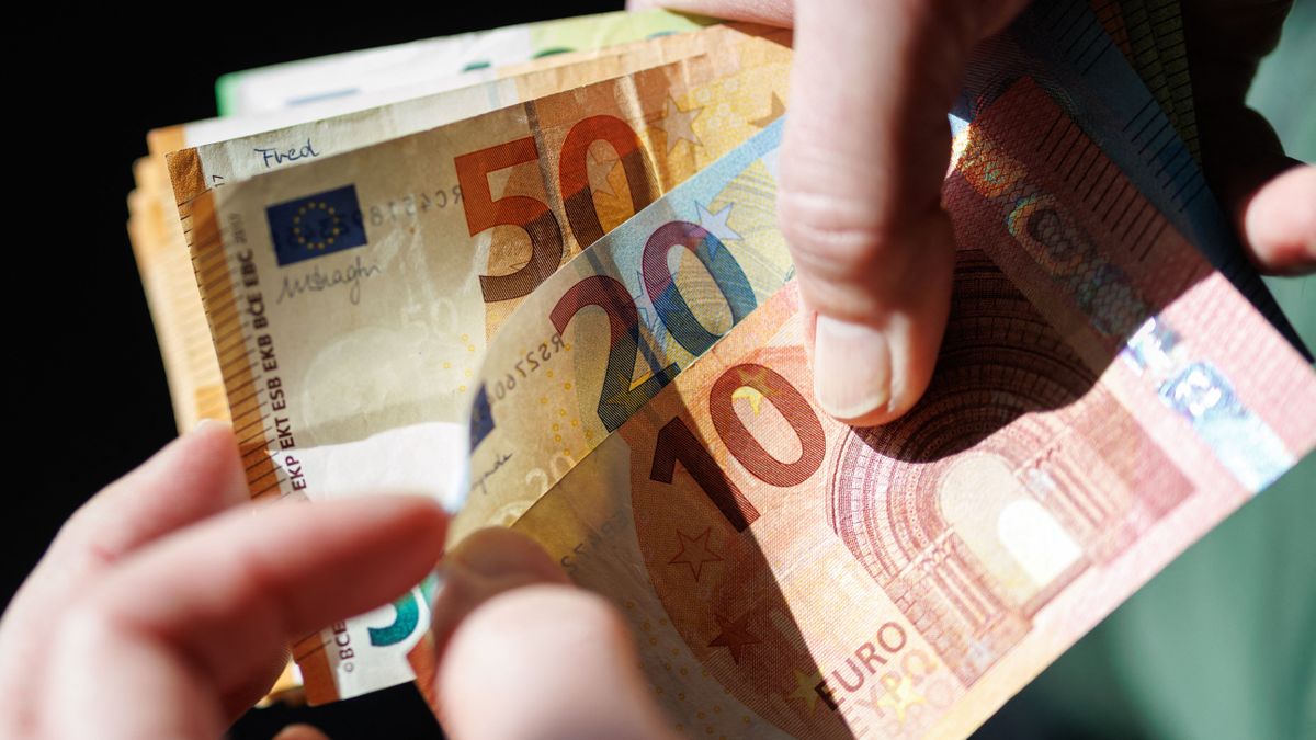 Elárulta a Tisza, mikor vezetné be az eurót