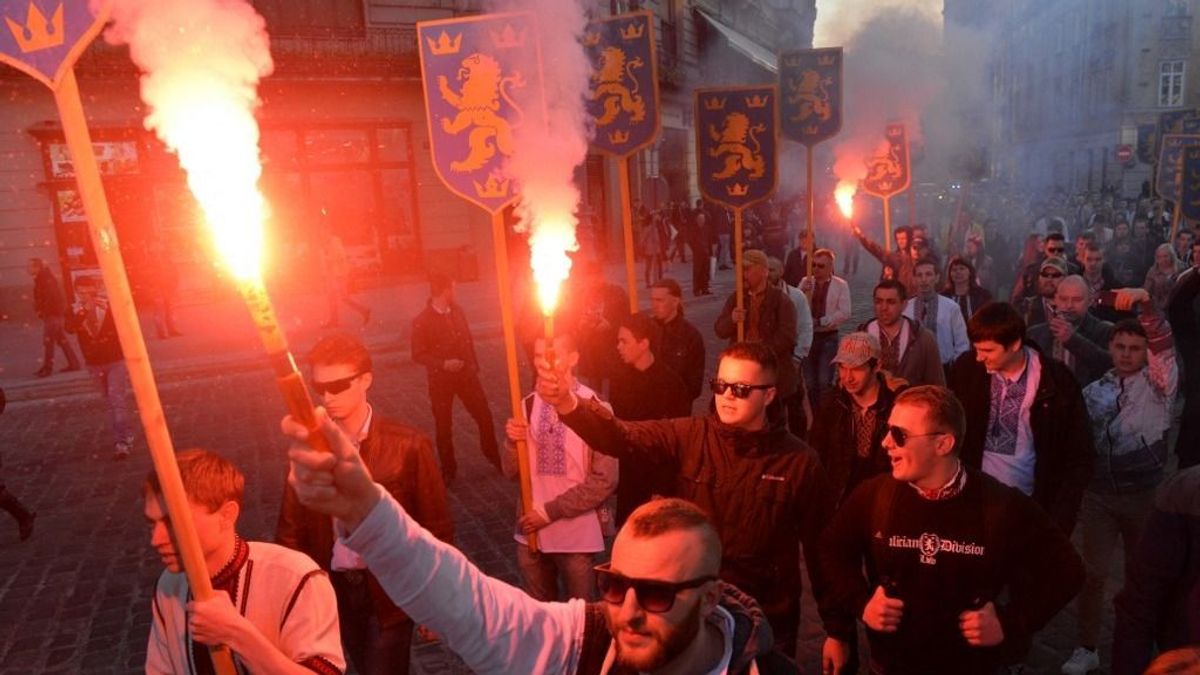 A mindig finnyás brüsszelitáknak nem csípi a szemét az ukrán neonácik kultuszépítése