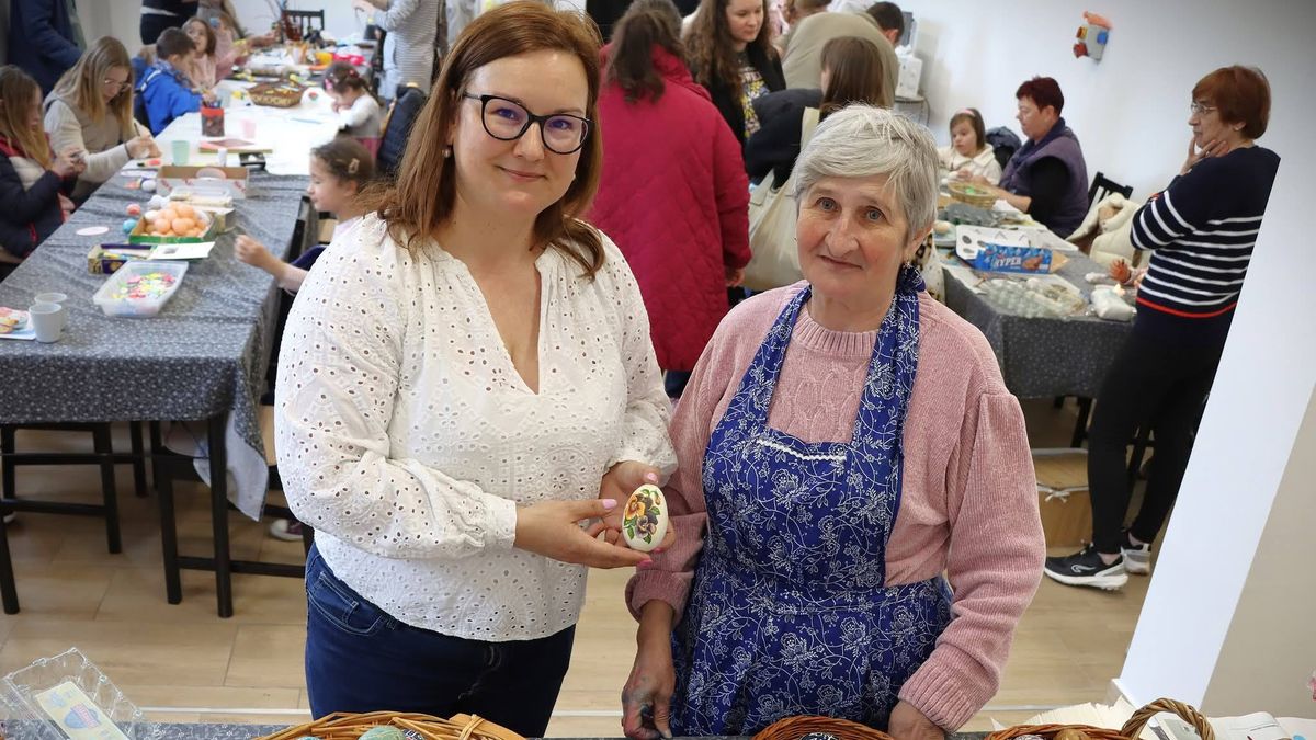 Húsvéti varázslat Ásotthalmon: így készül a kézzel készült tojáshímzés