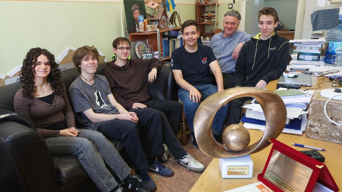 Taroltak a Báthory diákjai, Szegeden tanulnak az ország legjobb leendő atomfizikusai