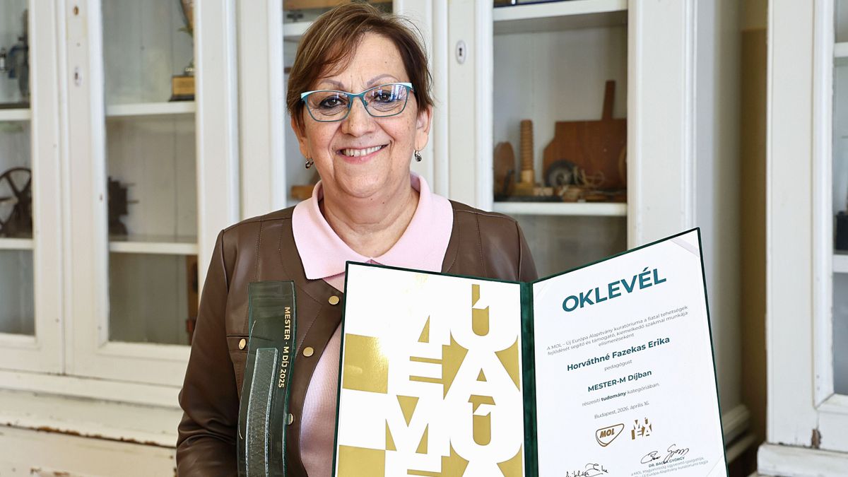 Már nyugdíjba mehetne, de esze ágában sincs: rangos díjat kapott a szegedi tanárnő