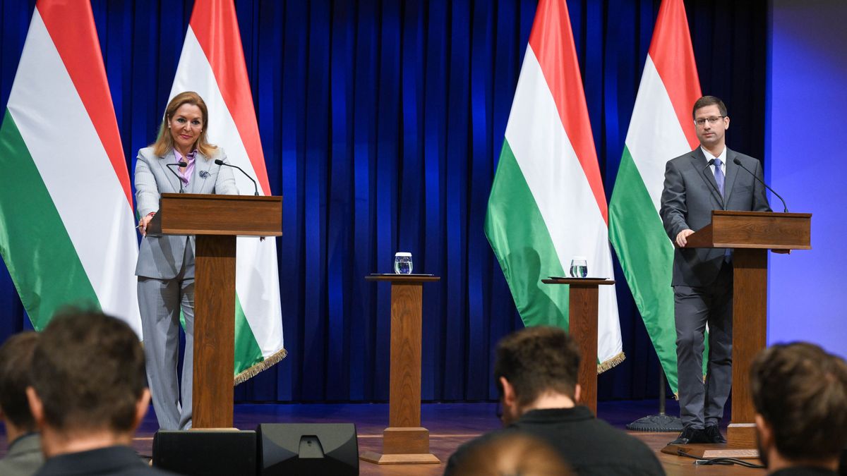 A kancelláriaminiszter ismerteti a legújabb kormányzati döntéseket – kövesse élőben