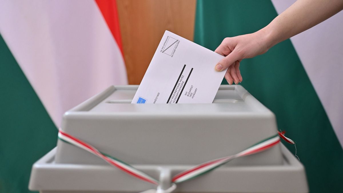 Már szállítják a külképviseleteken és átjelentkezéssel leadott voksokat