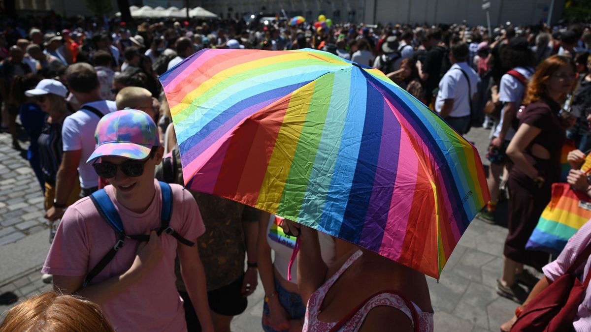 LMBTQ-tévécsatorna indul Magyarországon