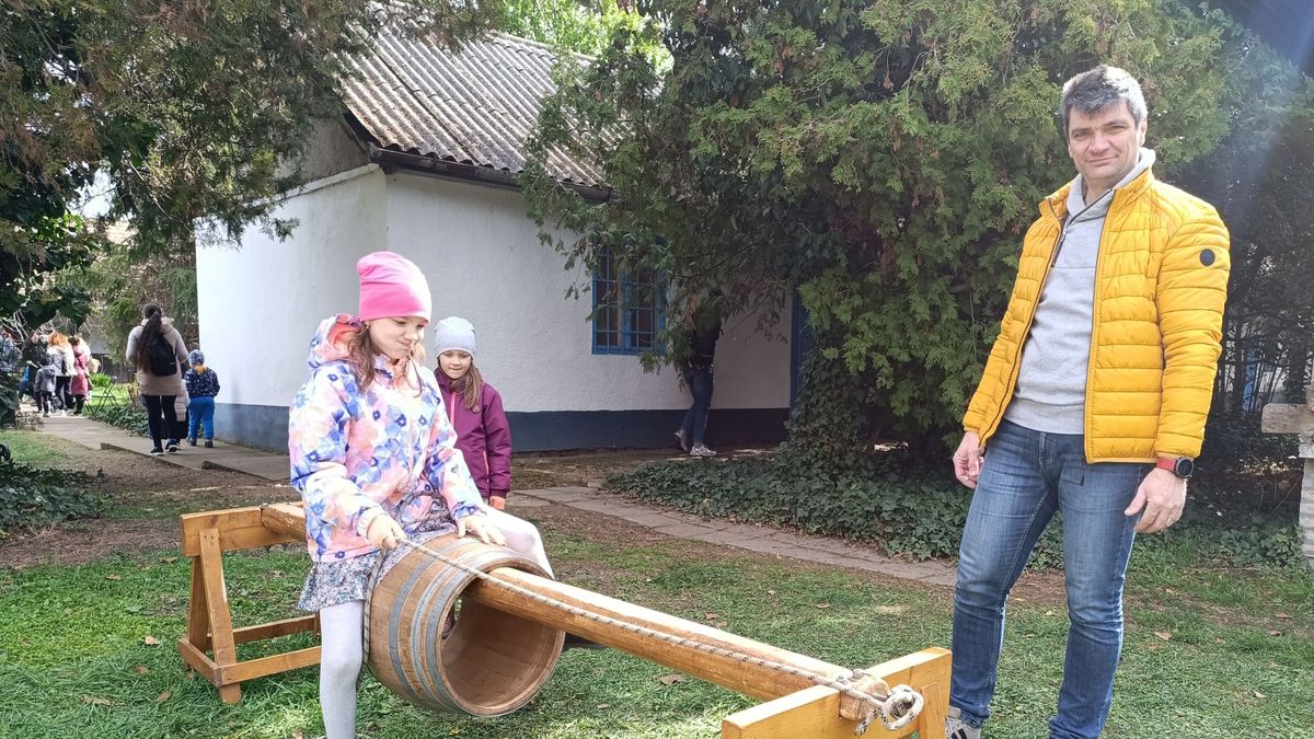 Visszatért a régi húsvét hangulata Makón, így telt meg élettel a múzeum udvara