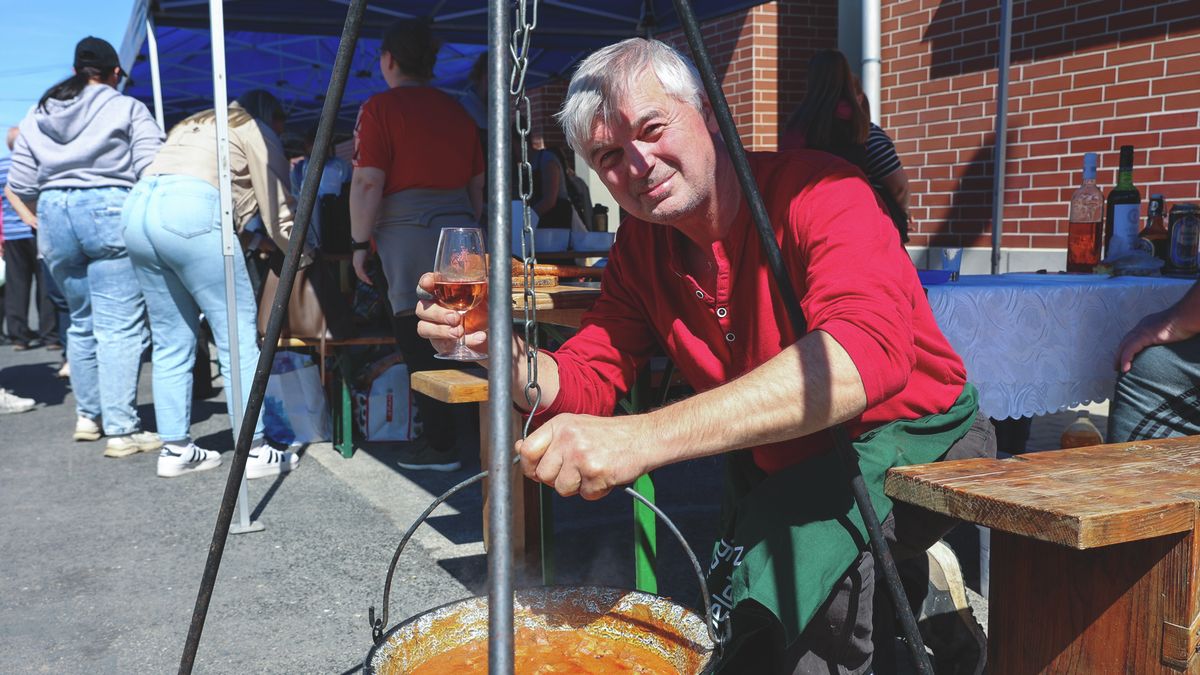 Pörkölt és csavaros fagyi – Szőregen már most szombaton majális volt