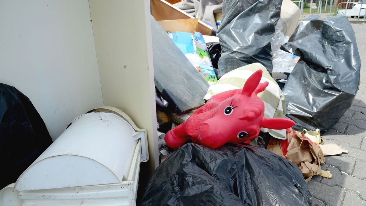 Szinte mindent visznek a házak elől: a szomszédban már irigykednek a lakók