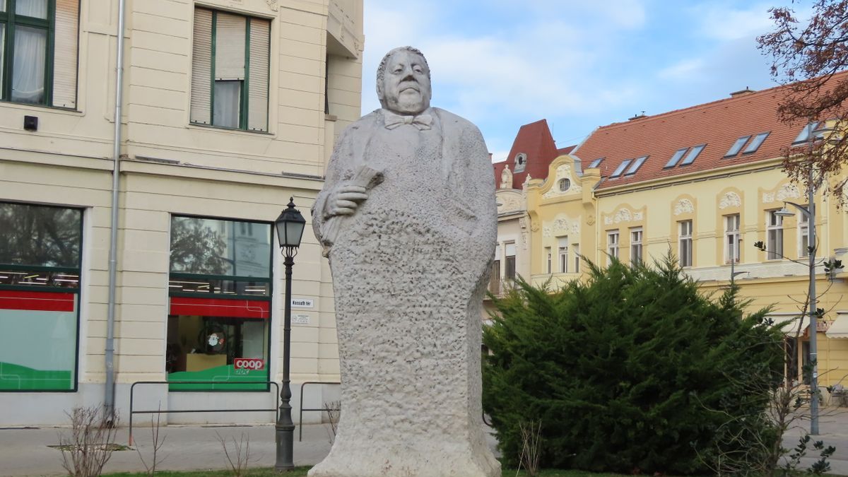 Csütörtökön a Rapcsák szobor eltávolítása lesz a téma Hódmezővásárhelyen