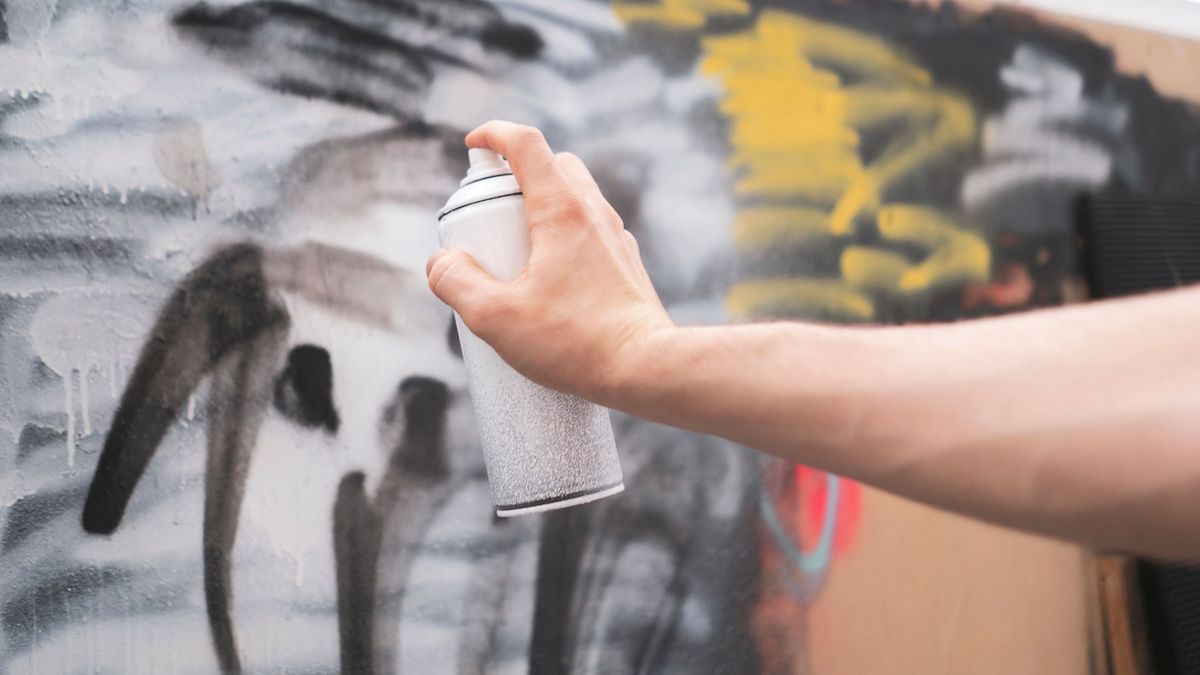 Egy eldobott üveg és egy életre szóló szégyen – Kiszombor kapcsán tört fel a múlt