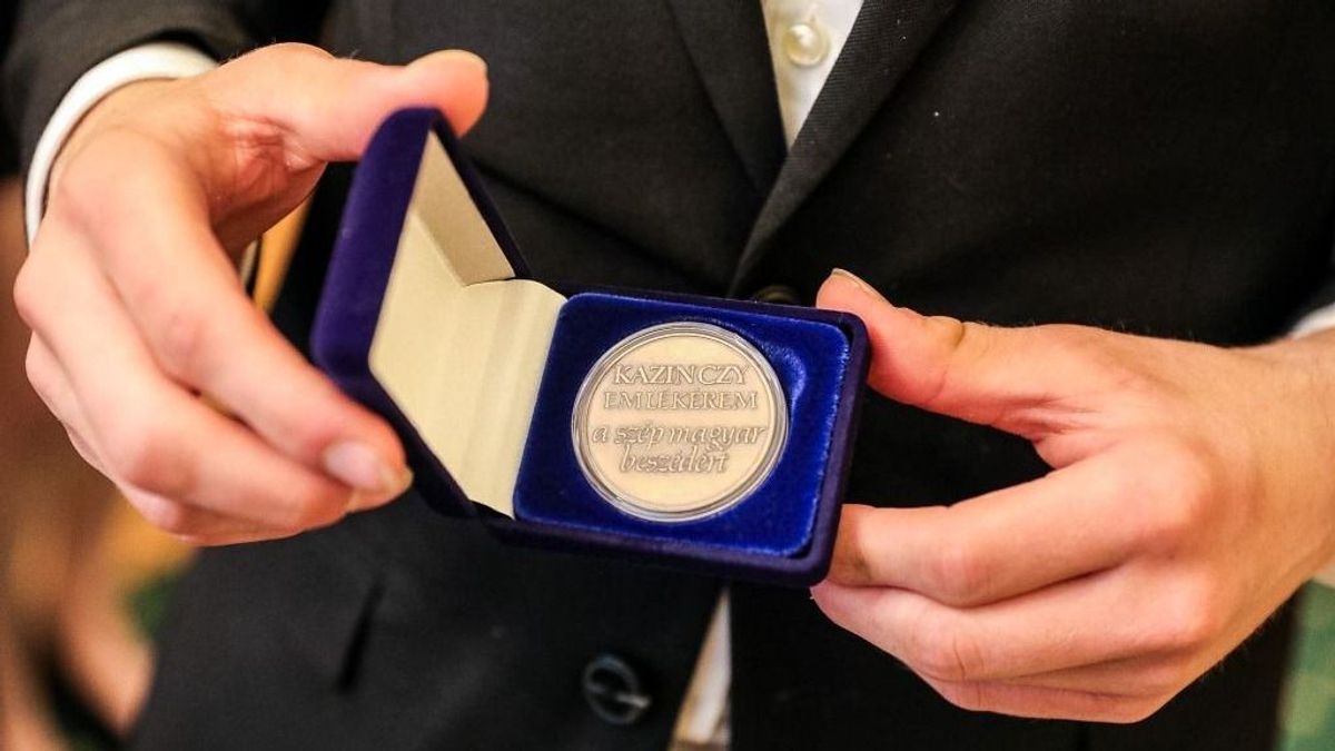 A legjobbak között végeztek, Kazinczy-éremmel tértek haza a szegedi diákok