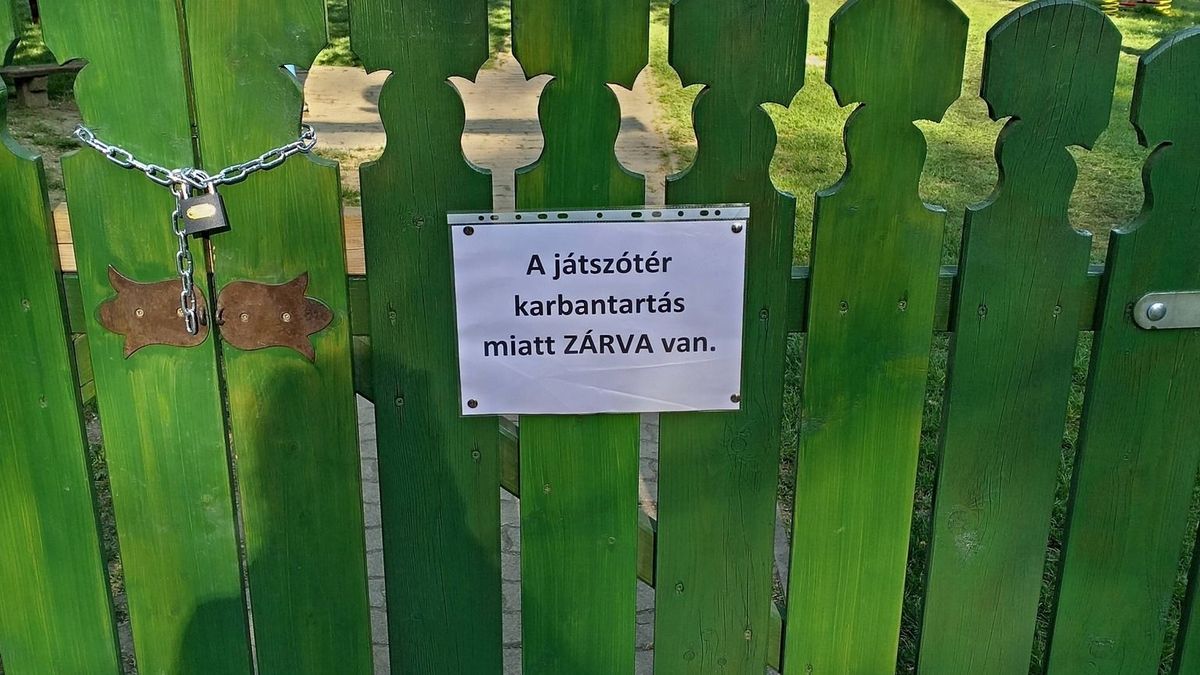 Lakat került a játszótérre, de jó oka van: különleges meglepetés készül a gyerekeknek