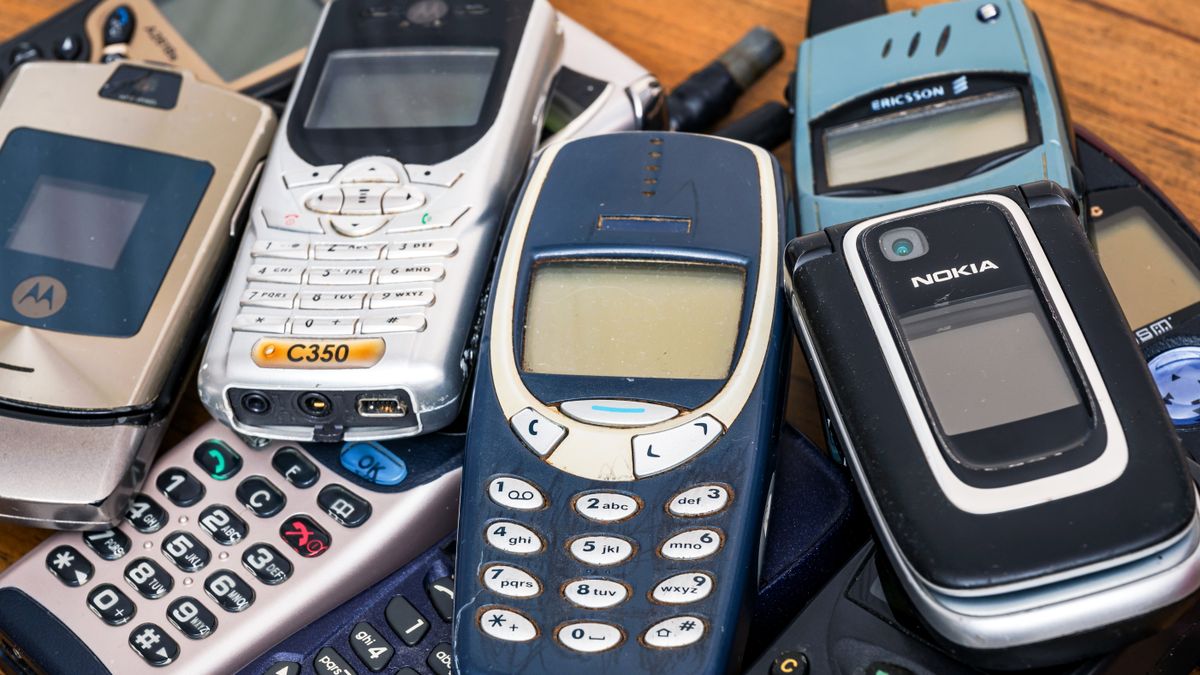 Vissza a múltba: így változtatták meg a mobiltelefonok a mindennapokat a 2000-es évek közepén